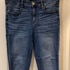 Dark wash American eagle jeans